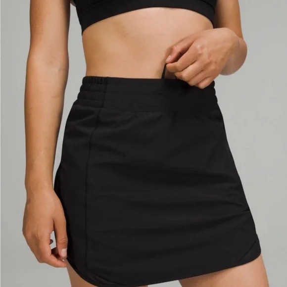 Lululemon Hotty Hot High-Rise Skirt *Long size 4 - Picture 3 of 10